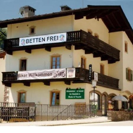 Snowbunnys Backpackers Hostel Kitzbuhel Exterior photo