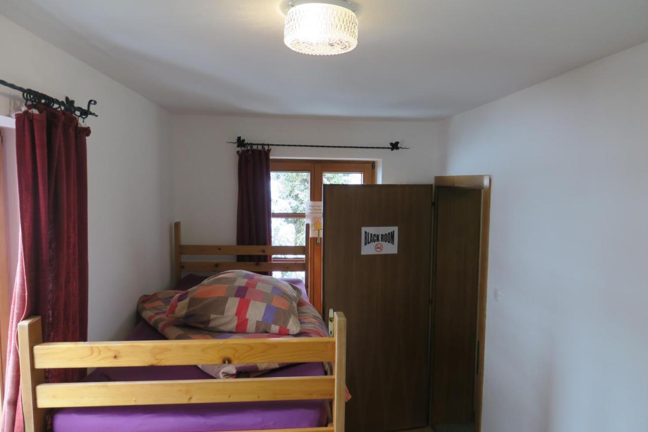 Snowbunnys Backpackers Hostel Kitzbuhel Exterior photo